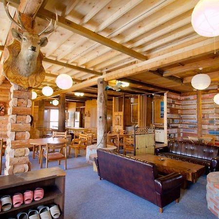 Clione Campground Hostel Шари Екстериор снимка