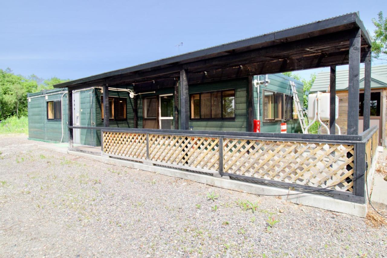 Clione Campground Hostel Шари Екстериор снимка