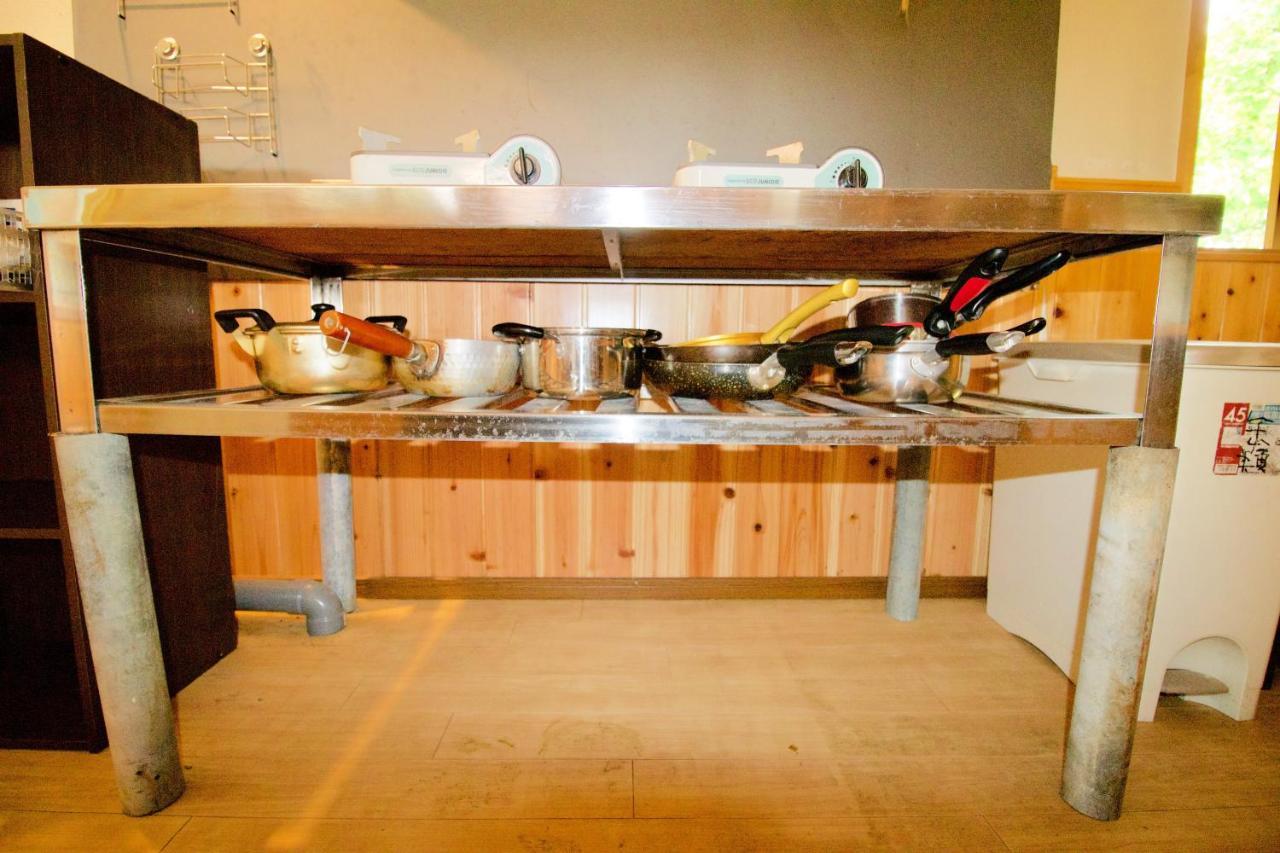 Clione Campground Hostel Шари Екстериор снимка