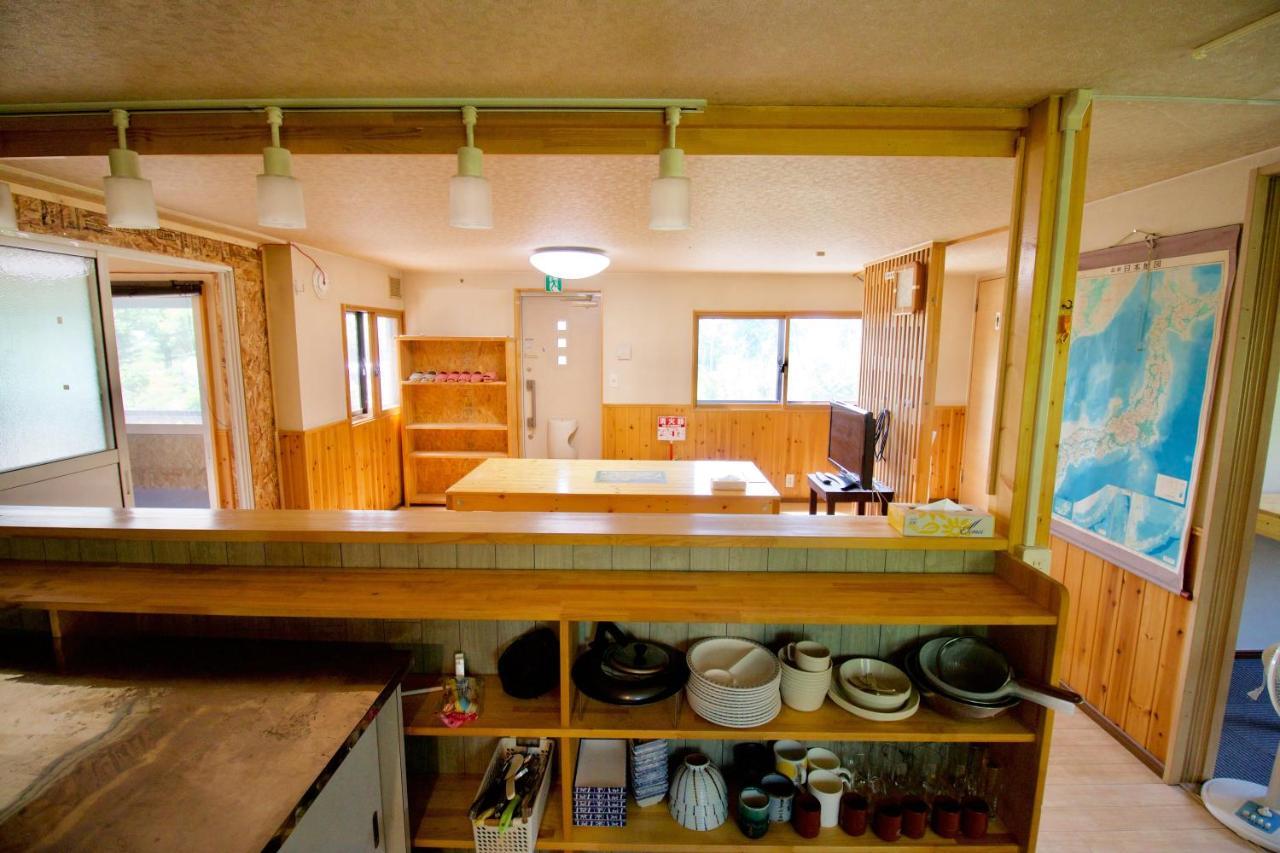 Clione Campground Hostel Шари Екстериор снимка