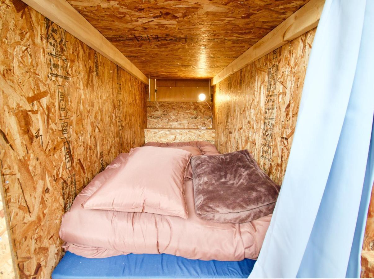 Clione Campground Hostel Шари Екстериор снимка