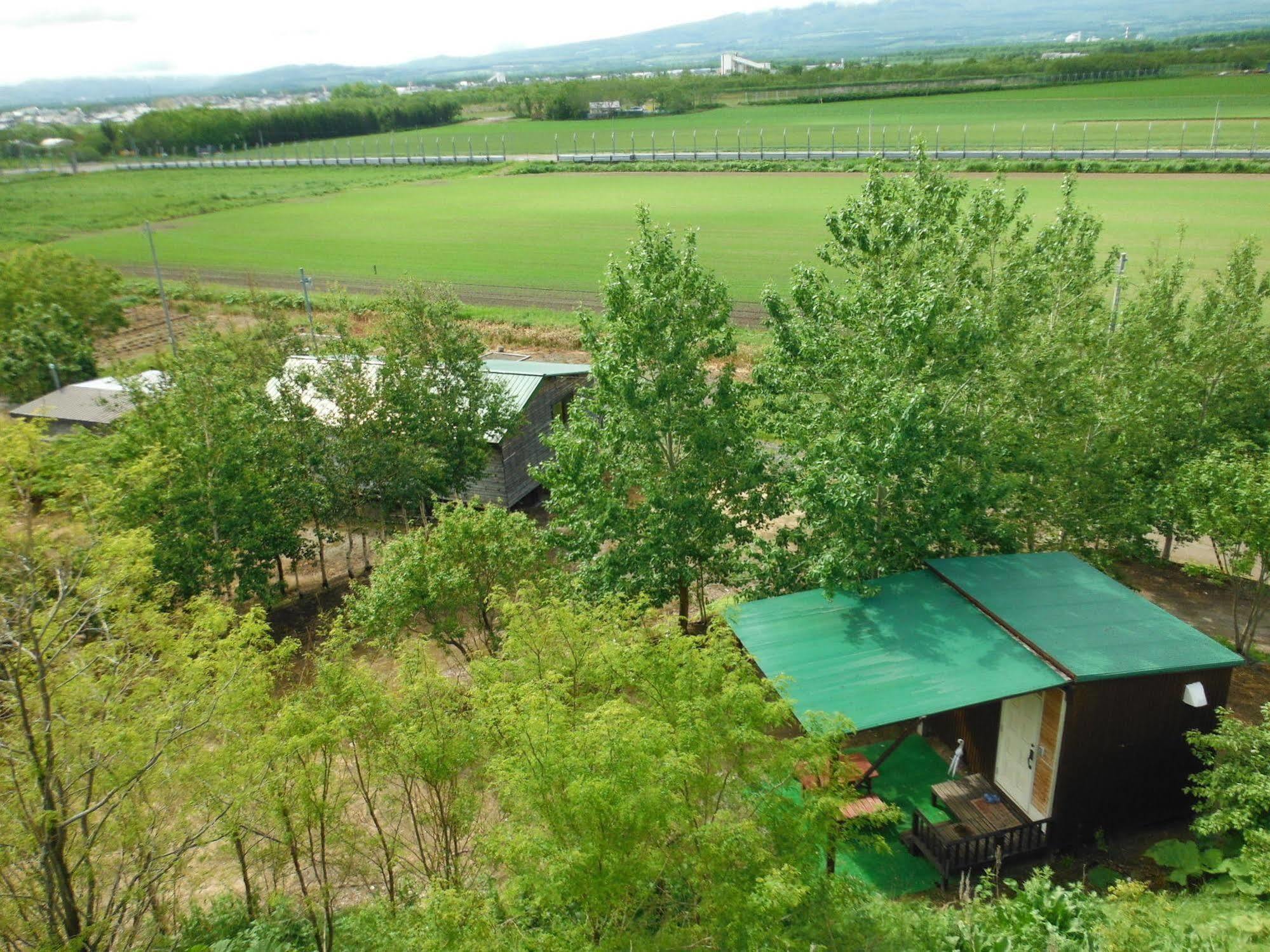 Clione Campground Hostel Шари Екстериор снимка