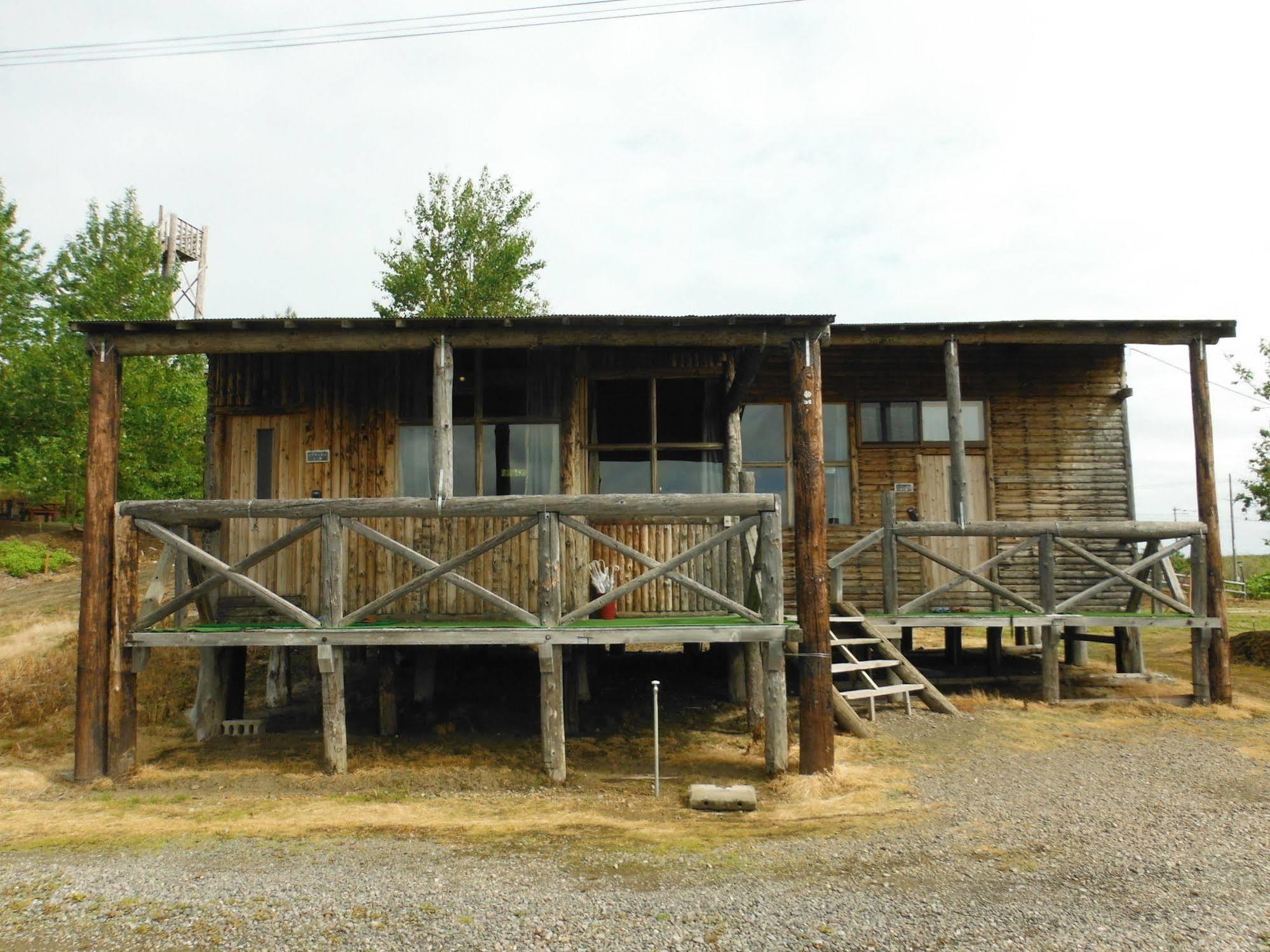Clione Campground Hostel Шари Екстериор снимка