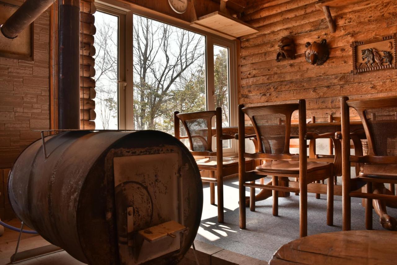 Clione Campground Hostel Шари Екстериор снимка