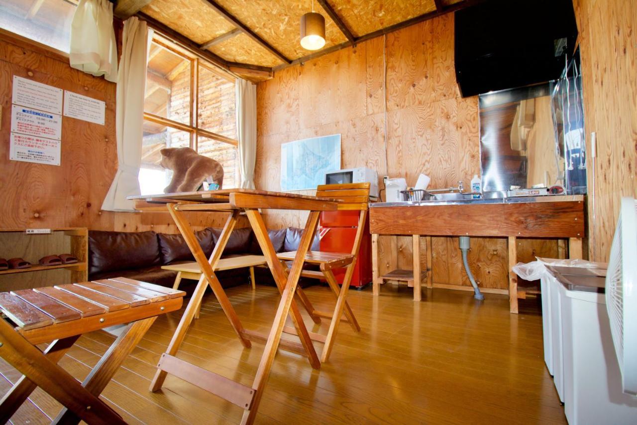 Clione Campground Hostel Шари Екстериор снимка