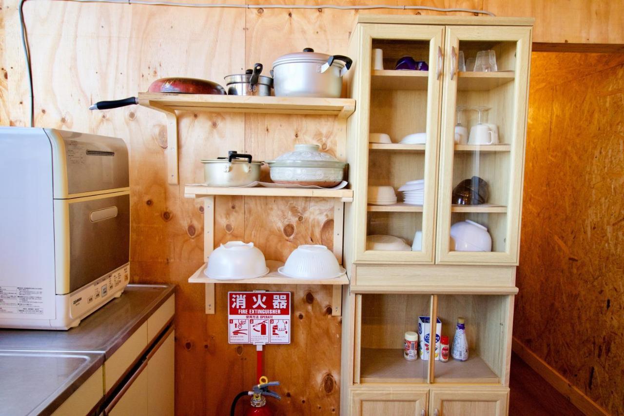 Clione Campground Hostel Шари Екстериор снимка