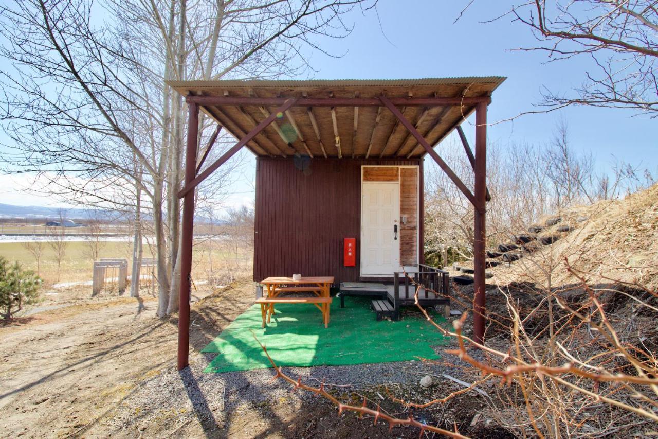 Clione Campground Hostel Шари Екстериор снимка
