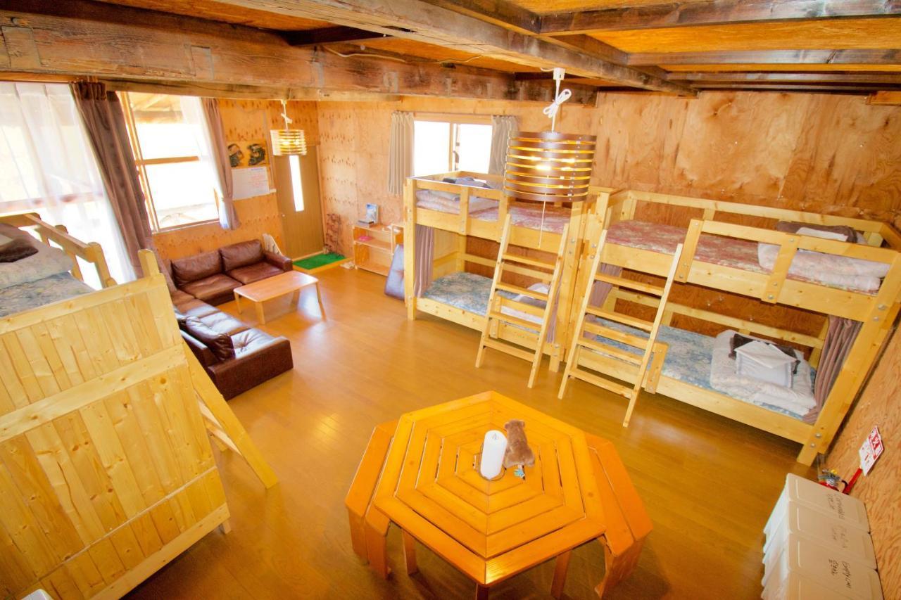 Clione Campground Hostel Шари Екстериор снимка